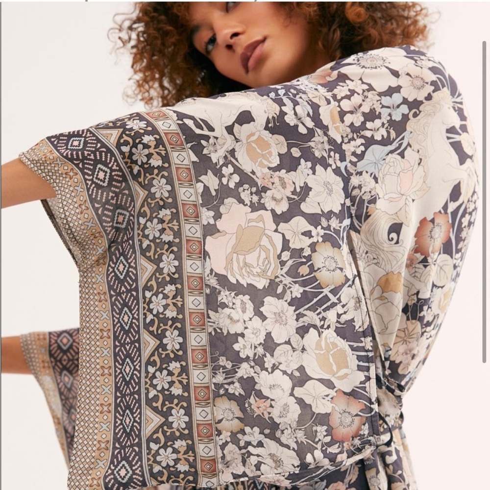 NWT FP X SPELL Free People Amethyst Nightfall Kimono Robe Wild Horses Floral S/M